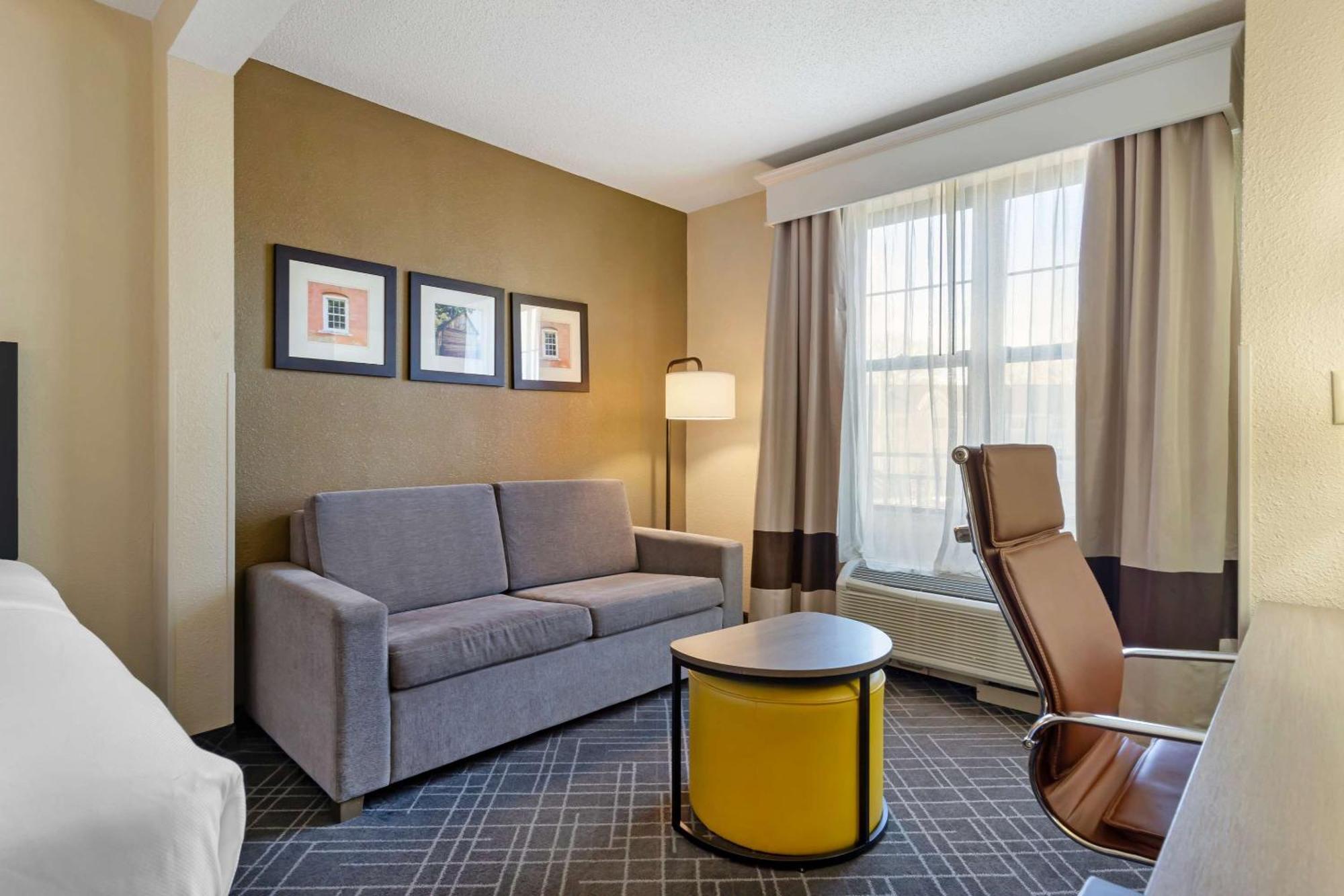 Comfort Suites Hanes Mall Winston-Salem Dış mekan fotoğraf